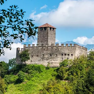 Гостевой дом Castello Di Zumelle 